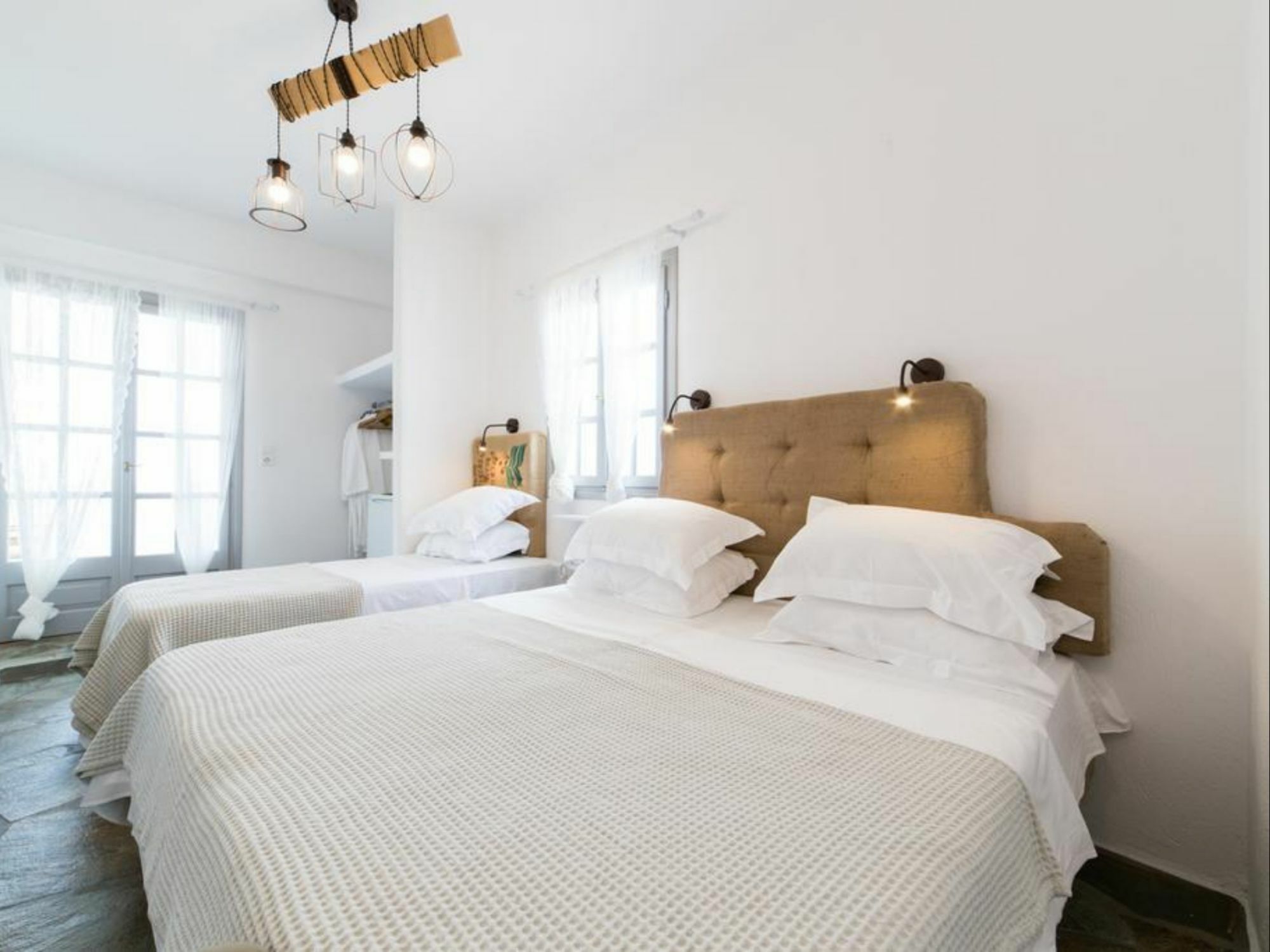 Evi Rooms Alikí 외부 사진