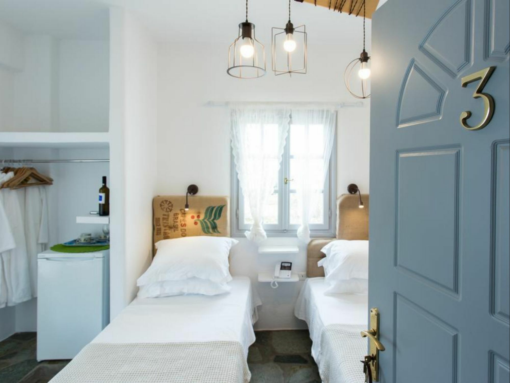 Evi Rooms Alikí 외부 사진